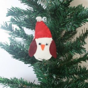 Håndsyet til juletræet